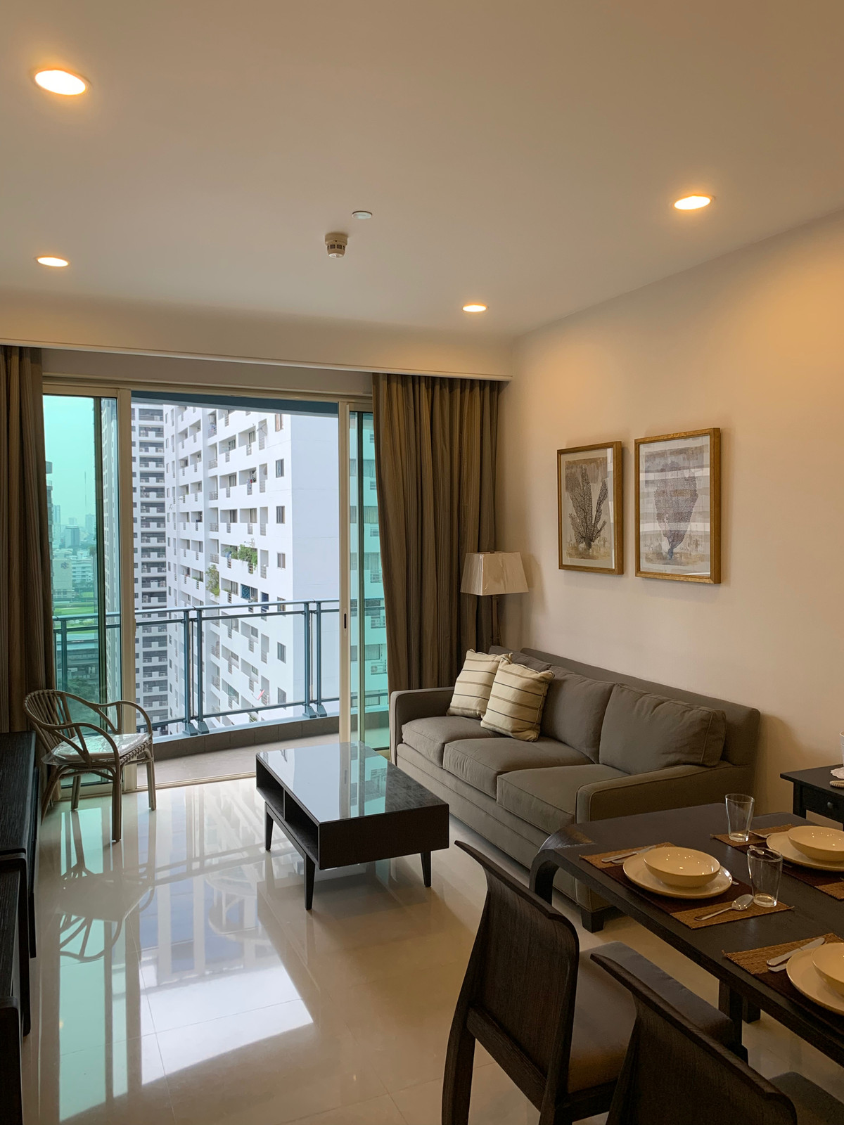 ขายคอนโด Q Langsuan 2 ห้องนอน 92.23 ตร.ม. ใจกลางหลังสวน ใกล้ BTS ชิดลม | ราคา 18.9 ล้านบาท
