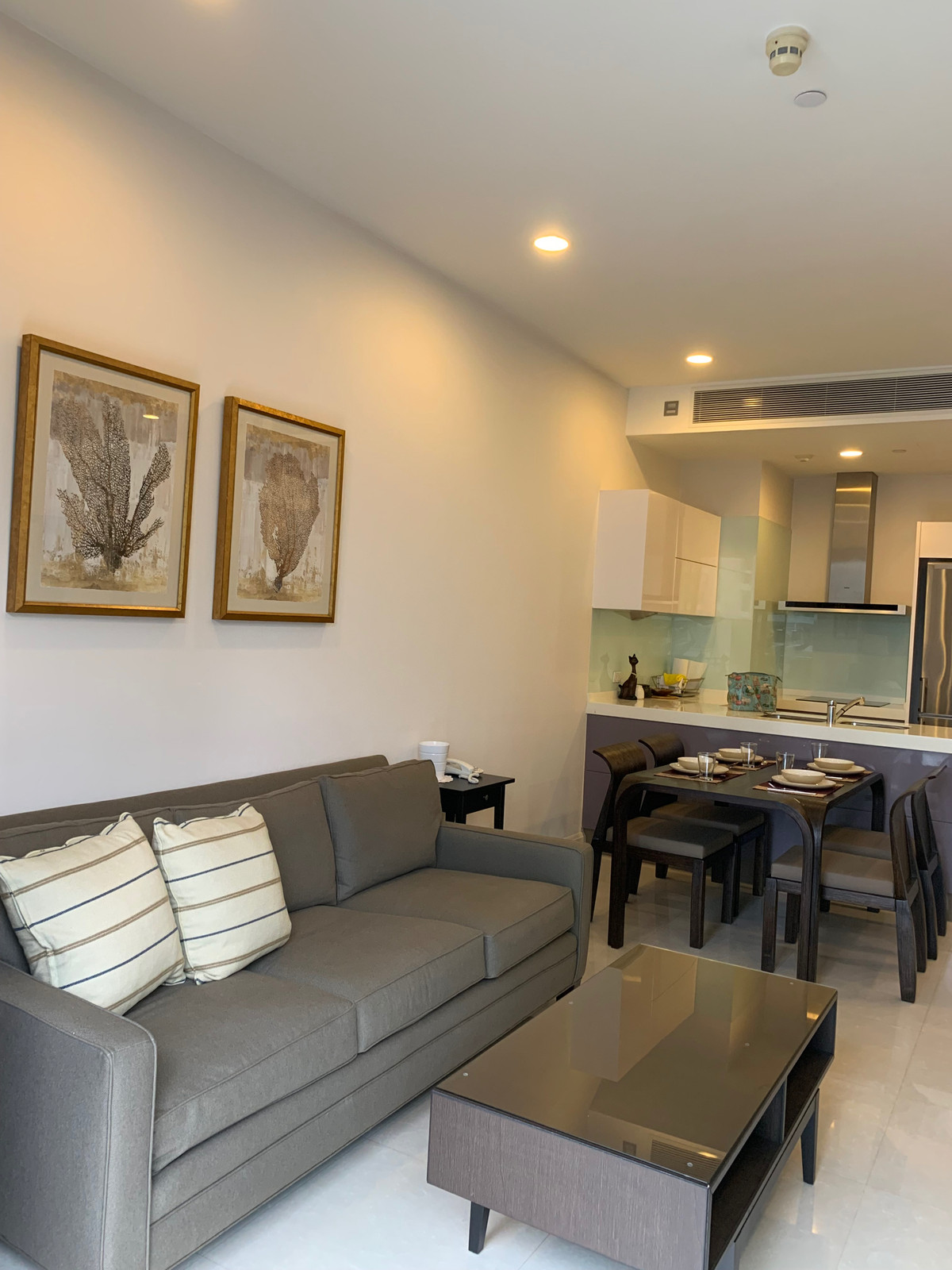 ขายคอนโด Q Langsuan 2 ห้องนอน 92.23 ตร.ม. ใจกลางหลังสวน ใกล้ BTS ชิดลม | ราคา 18.9 ล้านบาท