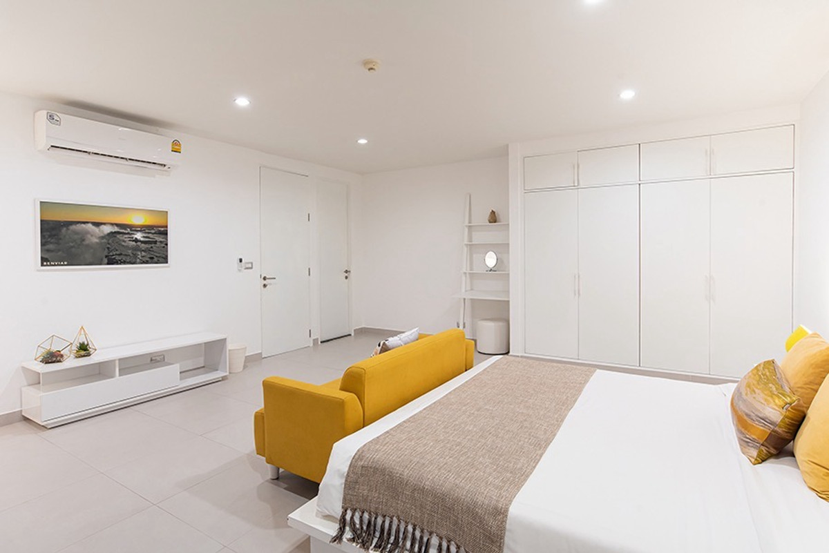 คอนโด 1 ห้องนอน ขนาดใหญ่ 100 ตร.ม. ย่านต้นสน ใกล้สวนลุมพินี และ Central Embassy
