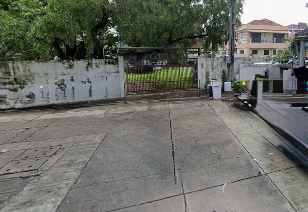 ขายที่ดิน 200 ตร.ว. Town in Town ลาดพร้าว เหมาะสร้างบ้านหรือ Home Office