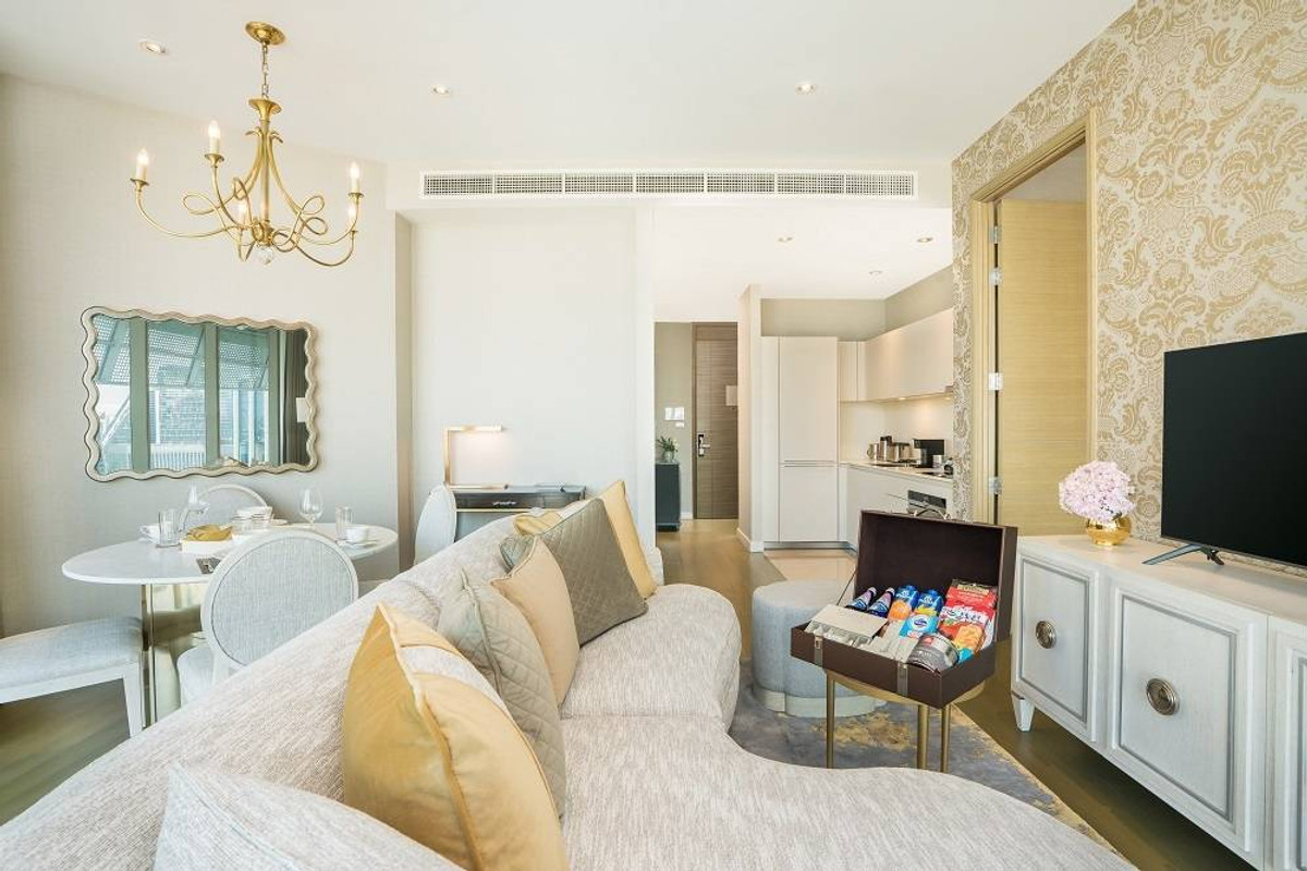 ✨ Luxury Residence in the Heart of Ratchadamri – Special Promotion 85,000 THB/Month ✨