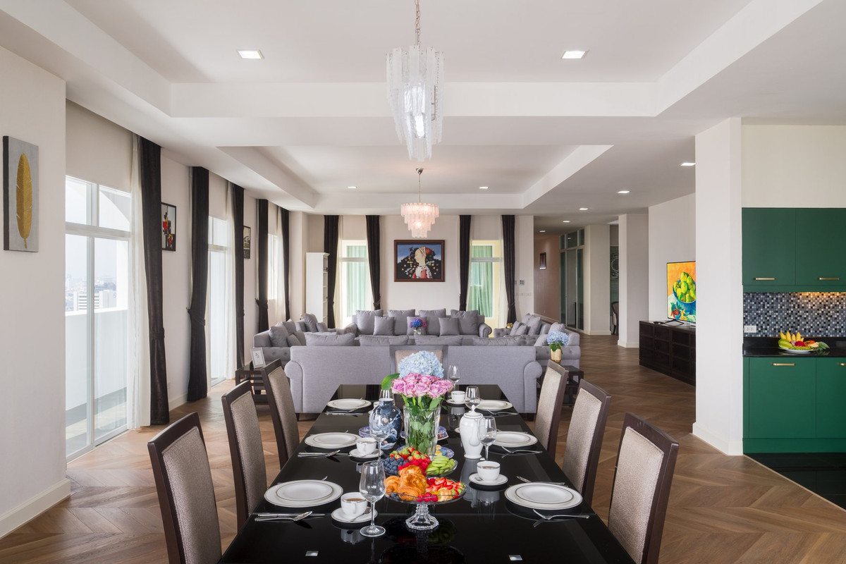 ✨ ให้เช่าPenthouse รีโนเวทใหม่ใจกลางเมือง ขนาด 440 ตรม. เฟอร์นิเจอร์ครบ ชั้นบนสุด ใกล้BTSอโศก และMRT สุขุมวิท