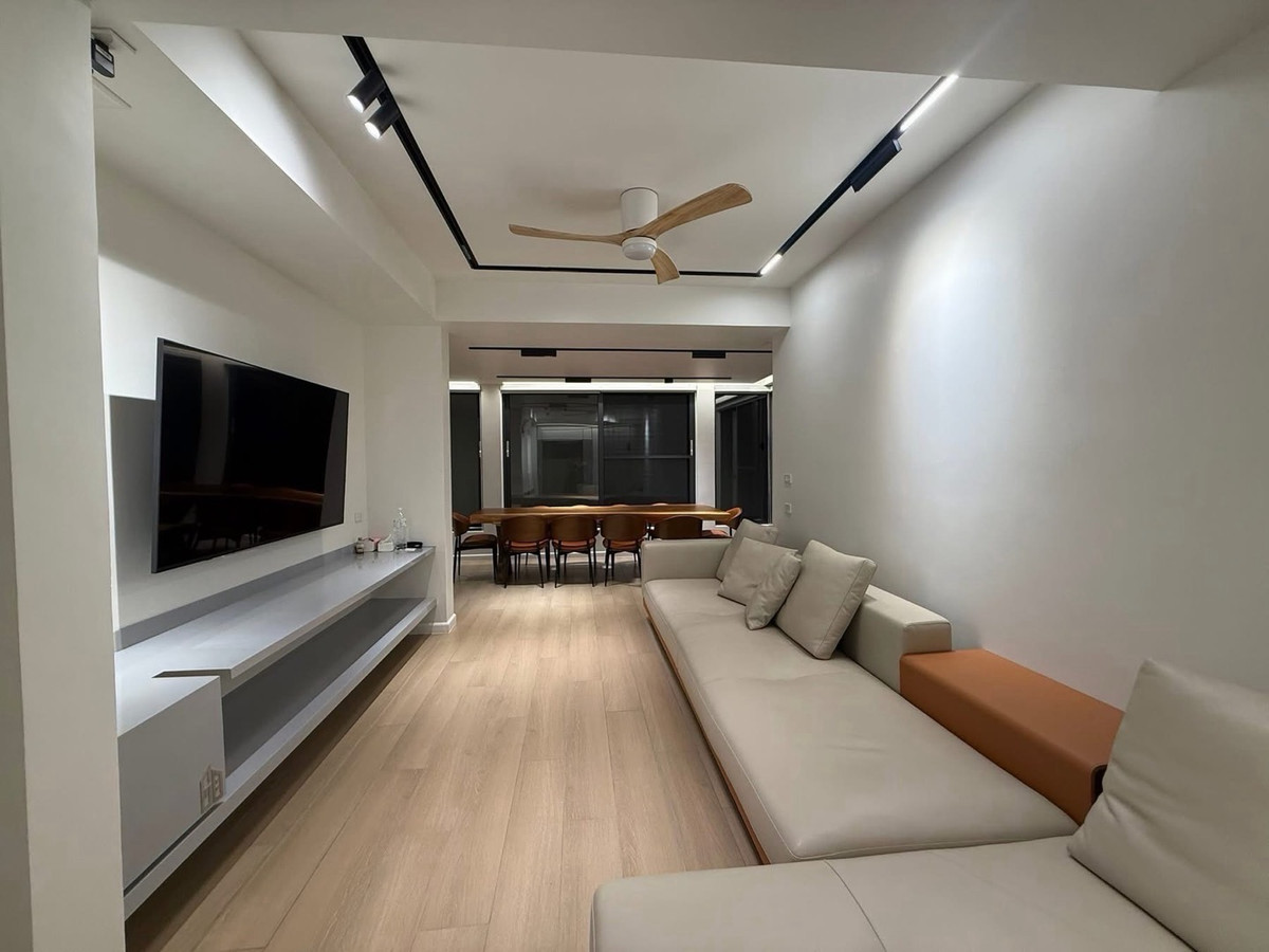 บ้านใหม่พร้อมสระส่วนตัว ขายต่ำกว่าทุน ทำเลดอนเมือง ใกล้สนามบิน ระบบ Smart Home ทั้งหลัง เหมาะอยู่อาศัย หรือ ปล่อยเช่า