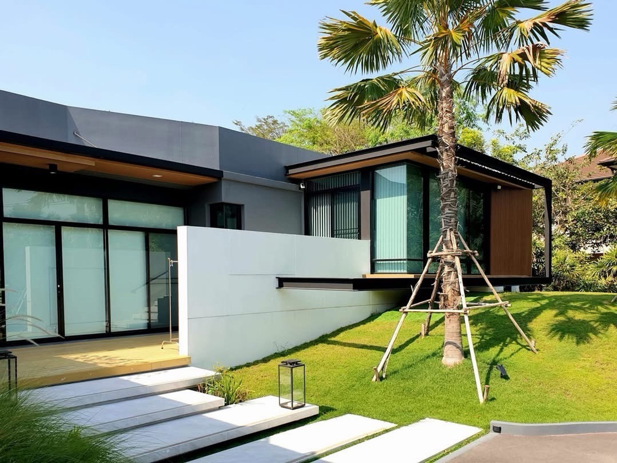 บ้านเดี่ยวติดสนามกอล์ฟ ลำลูกกา วิวพาโนรามา 180 องศา ใกล้ BTS คูคต และทางด่วน
