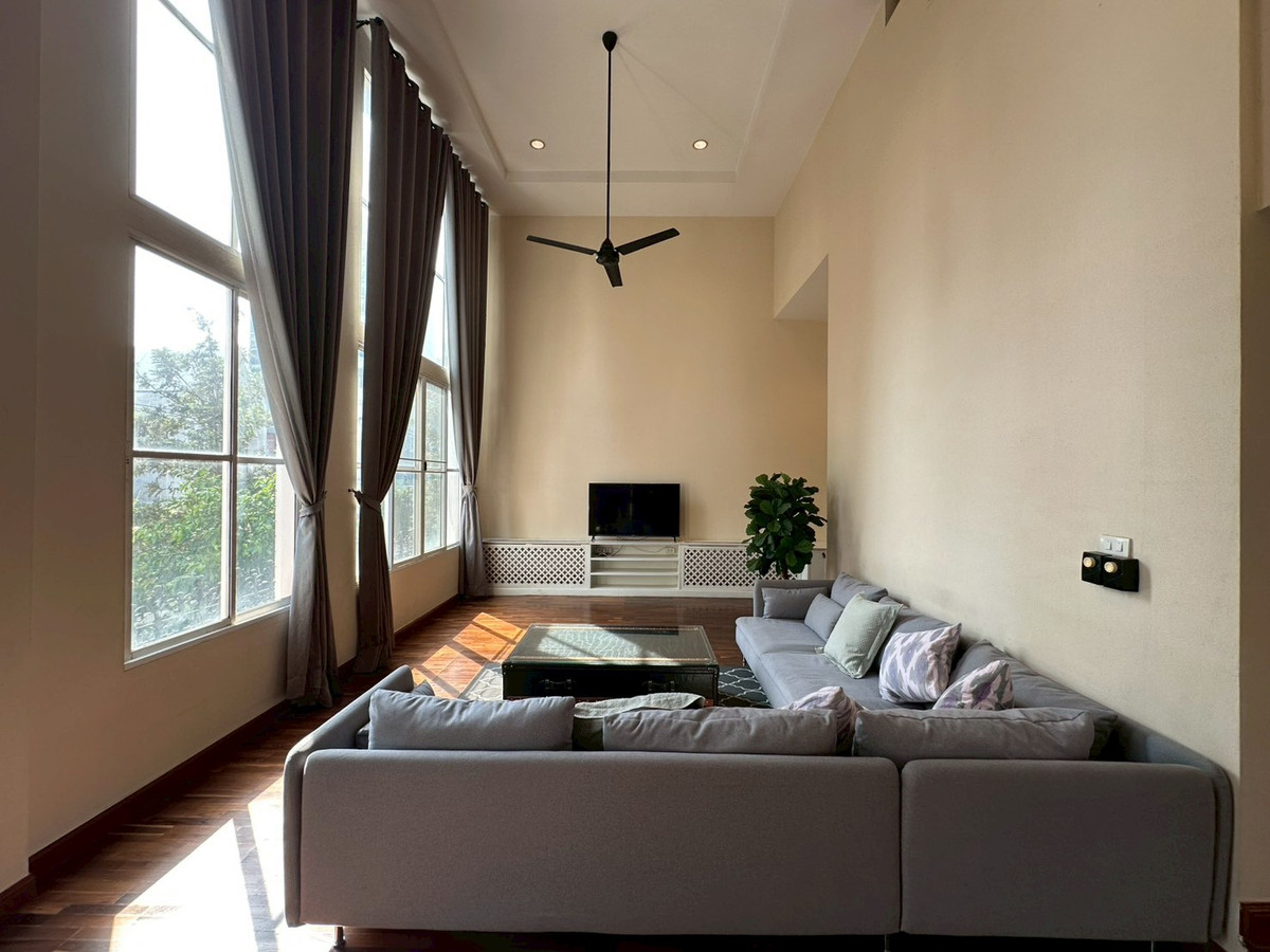 ✨For rent Luxury House in Thonglor! 4 bedroom 456 sq.m fully furnished near Donki mall and BTS Thonglor.