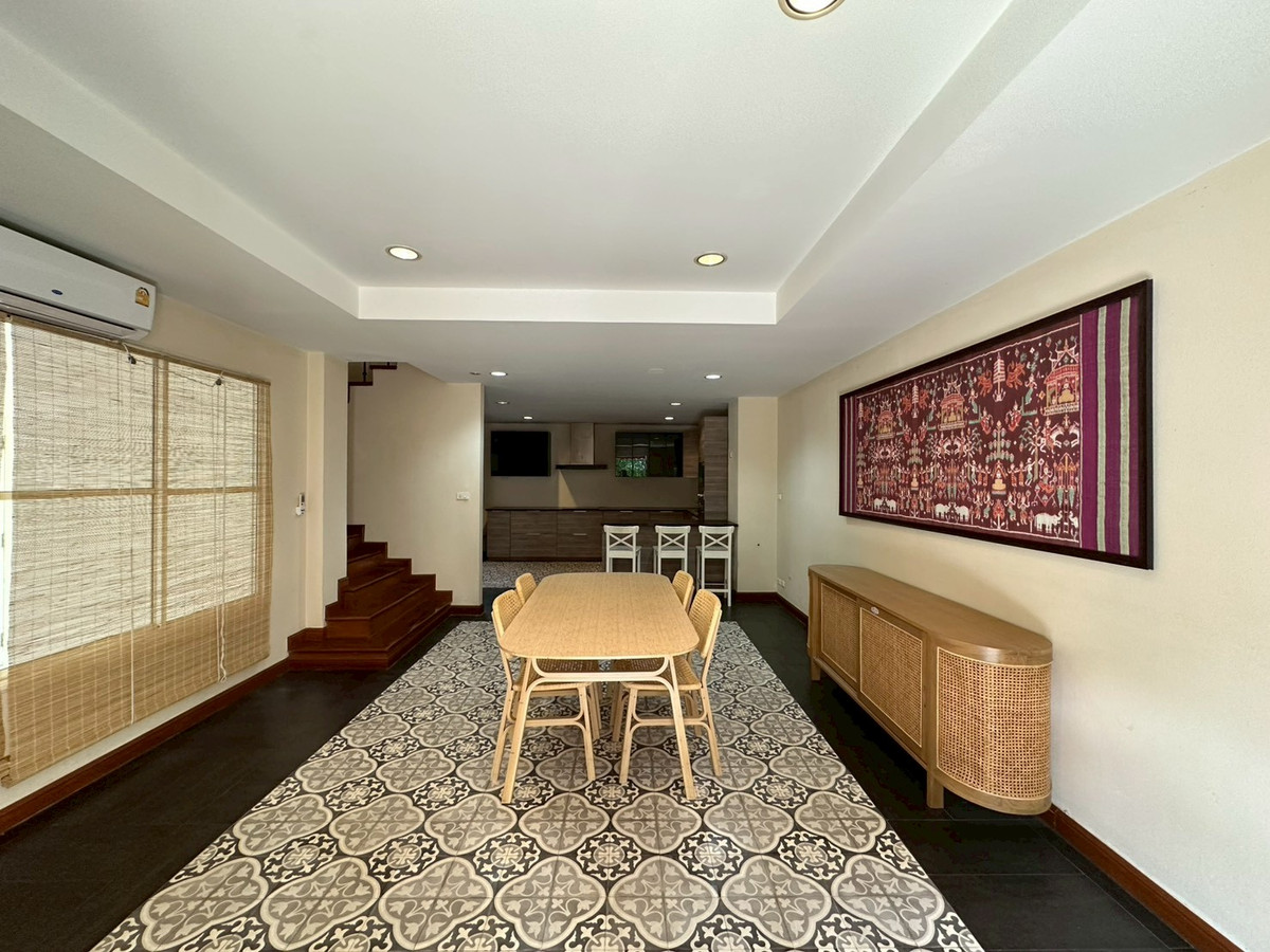 ✨For rent Luxury House in Thonglor! 4 bedroom 456 sq.m fully furnished near Donki mall and BTS Thonglor.