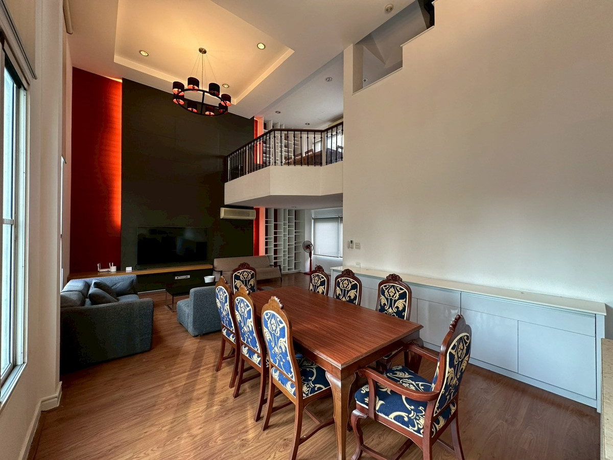 Luxury Townhouse in Thonglor | Large Living Space 386 Sq.m. Near BTS Thonglor | ทาวน์เฮ้าส์ขนาดใหญ่ในย่านทองหล่อ หนึ่งในทำเล Prime Residential Area ของกรุงเทพ