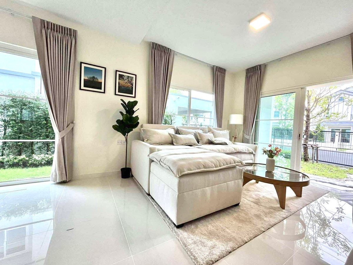 ให้เช่า บ้าน Villaggio 3 Srinakarin-Bangna 4 ห้องนอน  56 ตร.ว. 153 ตร.ม. ใกล้ Mega Bangna