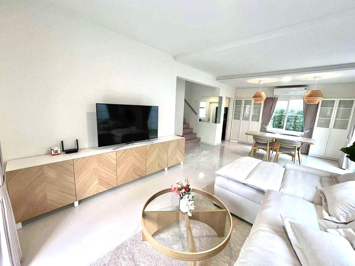 ให้เช่า บ้าน Villaggio 3 Srinakarin-Bangna 4 ห้องนอน  56 ตร.ว. 153 ตร.ม. ใกล้ Mega Bangna