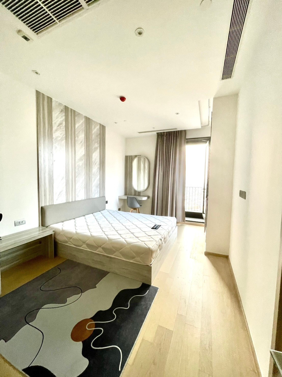 ให้เช่า คอนโด Ashton Asoke Rama 9  2 ห้องนอน 91 ตร.ม.  ตกแต่งครบ พร้อมเฟอร์นิเจอร์ครบ
