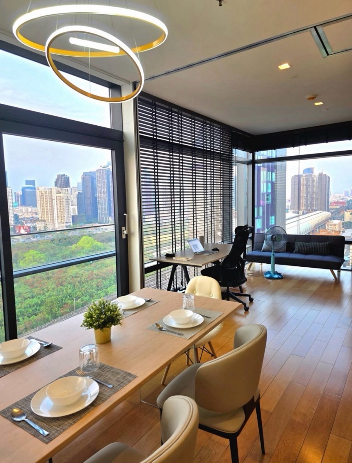 ให้เช่า Circle Living Prototype 1 ห้องนอน 84 ตร.ม ใกล้ MRT เพชรบุรี วิวโล่ง มีห้องทำงานส่วนตัว ใกล้ NIST และบำรุงราษฎร์