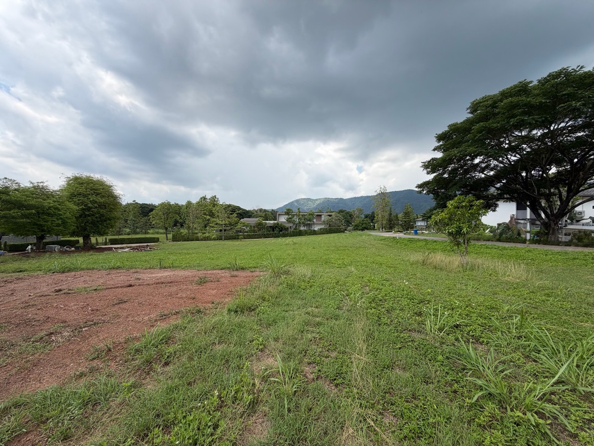 ขายที่ดินเขาใหญ่ 340 ตร.วา หมูสี ปากช่อง ใกล้ถนนธนะรัชต์ เห็นวิวภูเขา ในโครงการคุณภาพ