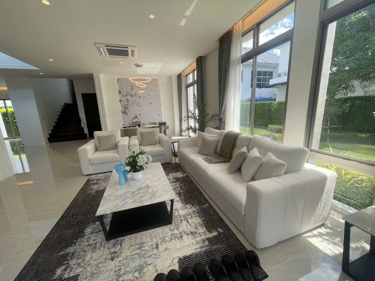 ขาย/ให้เช่า บ้านเดี่ยวหรู 2ชั้น ระดับ Ultra Luxury ขนาด 550 ตรม. เฟอร์นิเจอร์สวย ตกแต่งครบ ใกล้โรงเรียนนานาชาติชั้นนำ เดินทางสะดวก