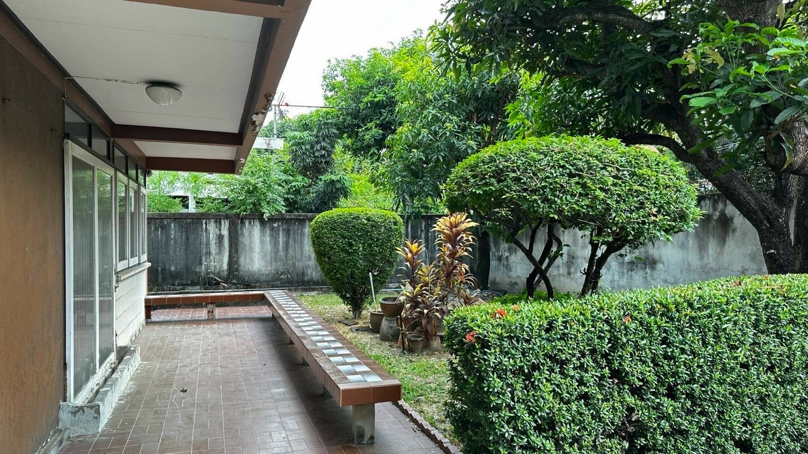 บ้านเดี่ยว 79 ตร.ว ใกล้ The Nine พระราม 9 เพียง 400 ม. ใกล้สนามราชมังคลาฯ 500 ม. ทำเลศักยภาพในเมือง