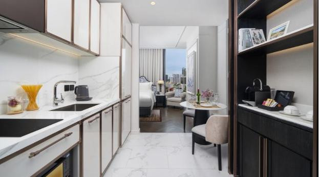 ให้เช่าคอนโดหรู โครงการใหม่ 38 ตร.ม. (1 ห้องนอน) Studio Deluxe โปร All-Inclusive ฟรีน้ำไฟ+แม่บ้าน มี Santisuk Lounge บริการ ติด BTS ทองหล่อ