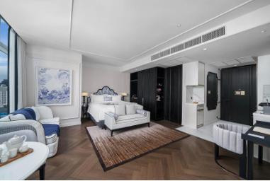 ให้เช่าคอนโดหรู 1 ห้องนอน Studio Executive โครงการใหม่ (44 ตร.ม.) โปร All-Inclusive ฟรีน้ำไฟ+แม่บ้าน มีบริการ Santisuk Lounge ติด BTS ทองหล่อ