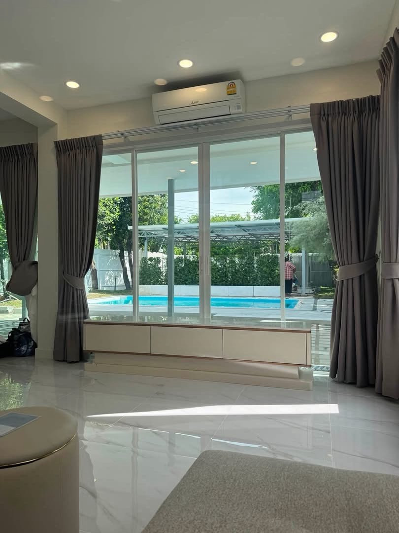 บ้านเดี่ยว Pool Villa ให้เช่า ใกล้ BTS อ่อนนุช เดินได้ประมาณ 800 เมตร บ้านพื้นที่ใหญ่ รองรับสัตว์เลี้ยง เหมาะอยู่อาศัย