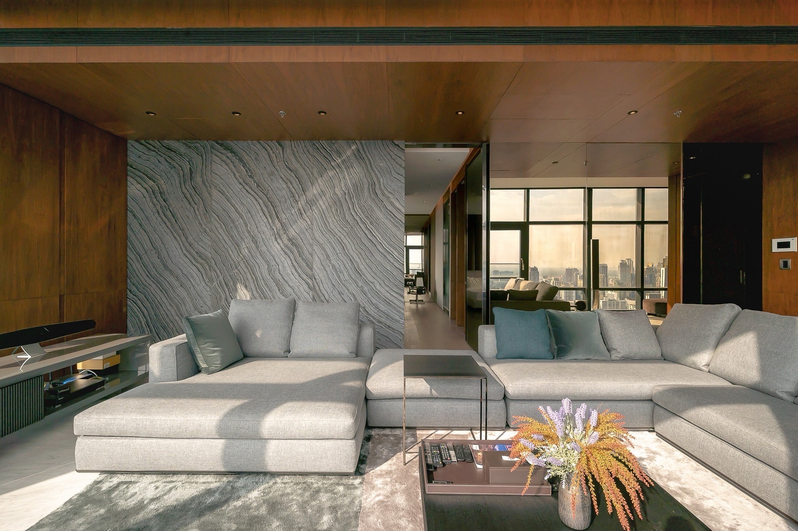ขาย Circle Living Prototype คอนโดห้องใหญ่ ใกล้ BTS นานา