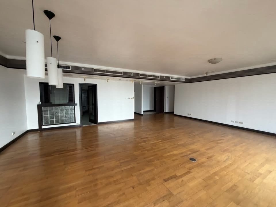 ขายคอนโดหรู 3 ห้องนอนที่ All Seasons Mansion ใกล้ BTS เพลินจิต ถนนวิทยุ