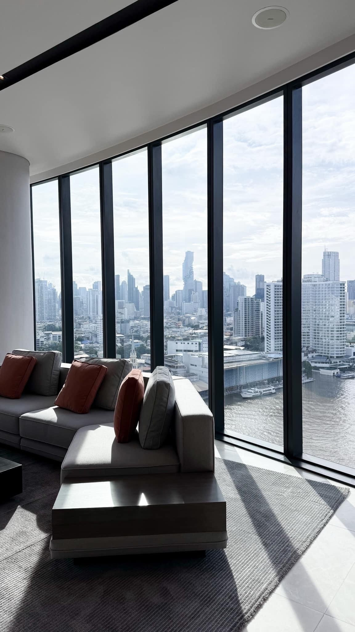 ให้เช่าคอนโดหรูริมแม่น้ำเจ้าพระยา Banyan Tree Residences Riverside Bangkok 2 ห้องนอน 178 ตร.ม. วิวแม่น้ำพาโนรามา ใกล้ ICONSIAM