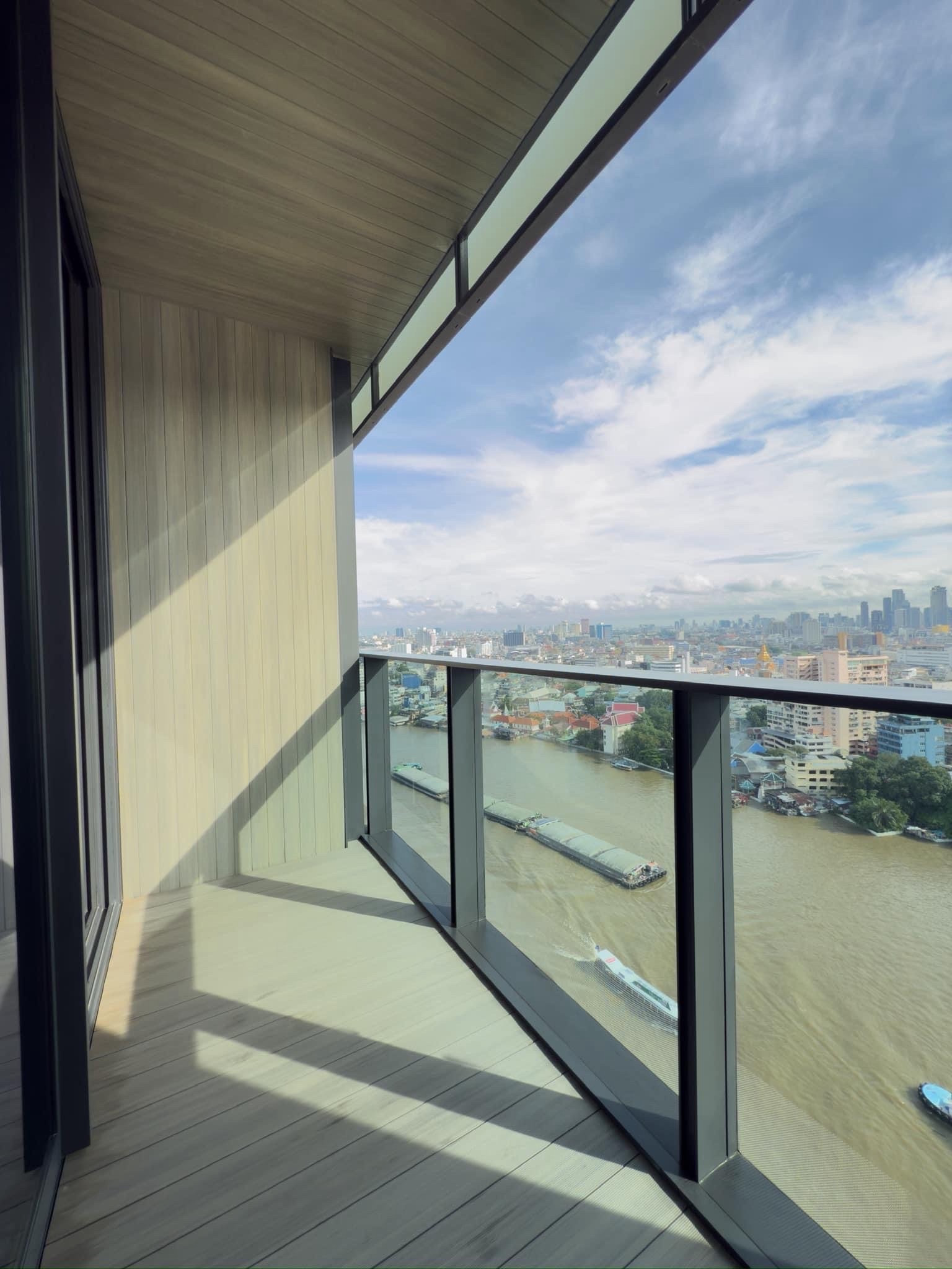ให้เช่าคอนโดหรูริมแม่น้ำเจ้าพระยา Banyan Tree Residences Riverside Bangkok 2 ห้องนอน 178 ตร.ม. วิวแม่น้ำพาโนรามา ใกล้ ICONSIAM