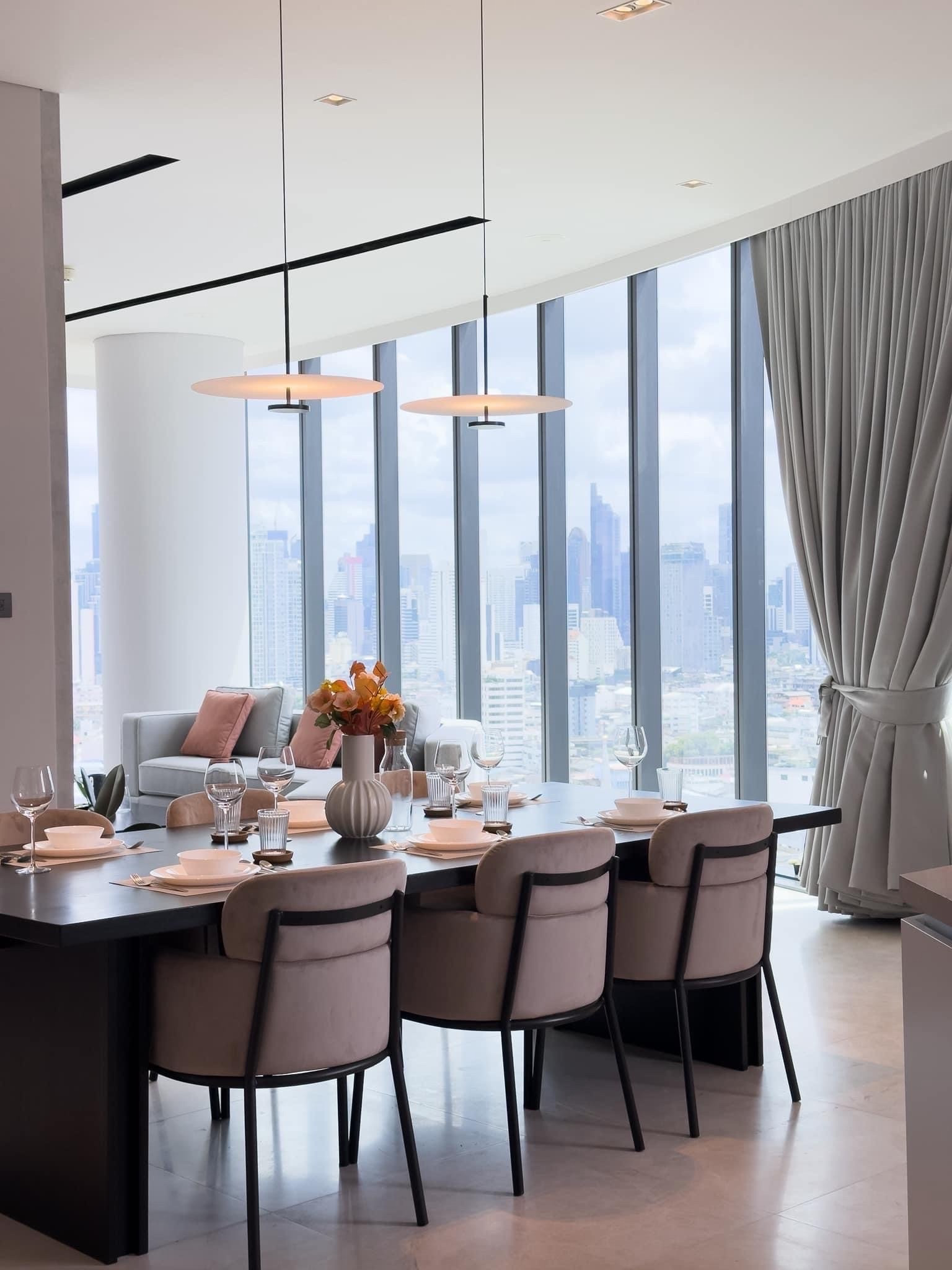 ให้เช่าคอนโดหรูริมแม่น้ำเจ้าพระยา Banyan Tree Residences Riverside Bangkok 2 ห้องนอน 178 ตร.ม. วิวแม่น้ำพาโนรามา ใกล้ ICONSIAM