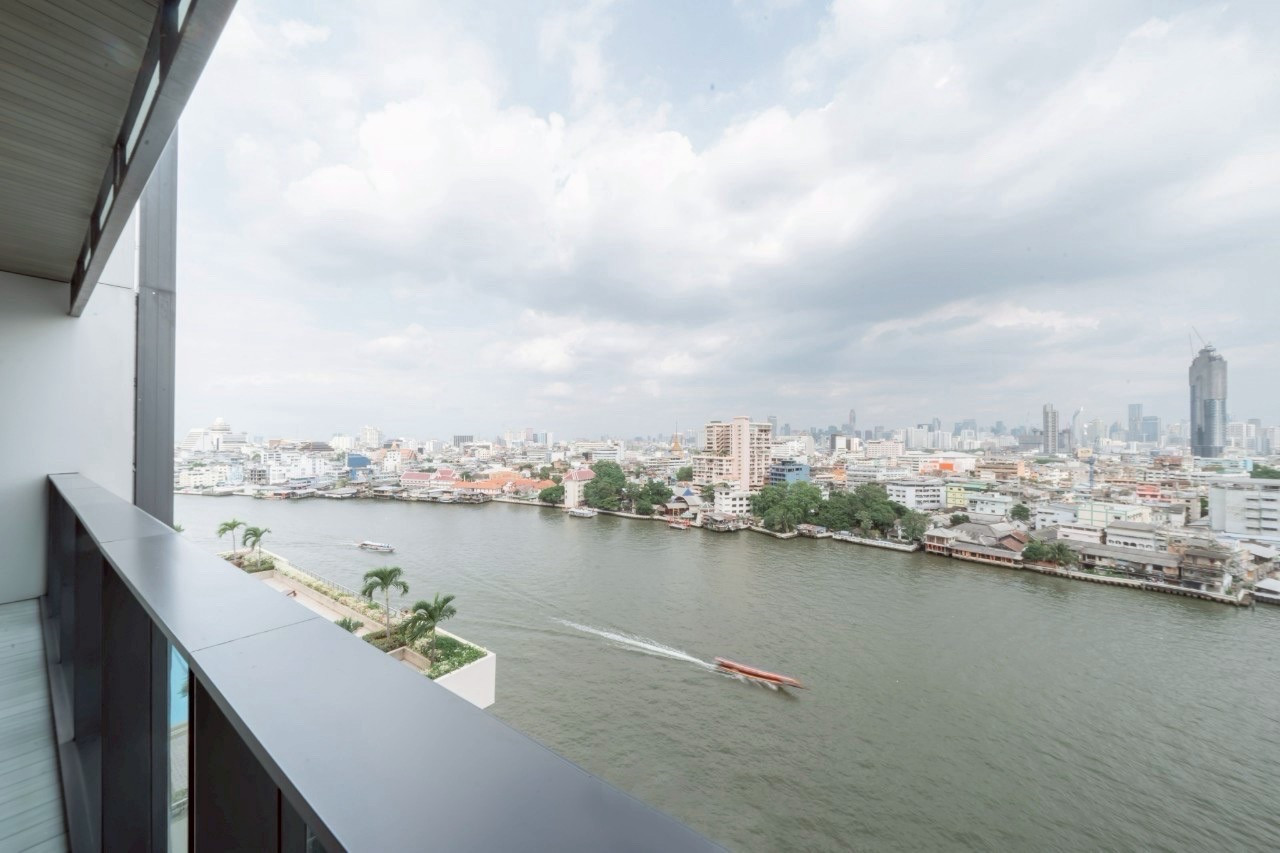 ให้เช่าคอนโดหรูริมแม่น้ำเจ้าพระยา Banyan Tree Residences Riverside Bangkok 2 ห้องนอน 160 ตร.ม. วิวแม่น้ำพาโนรามา ใกล้ ICONSIAM