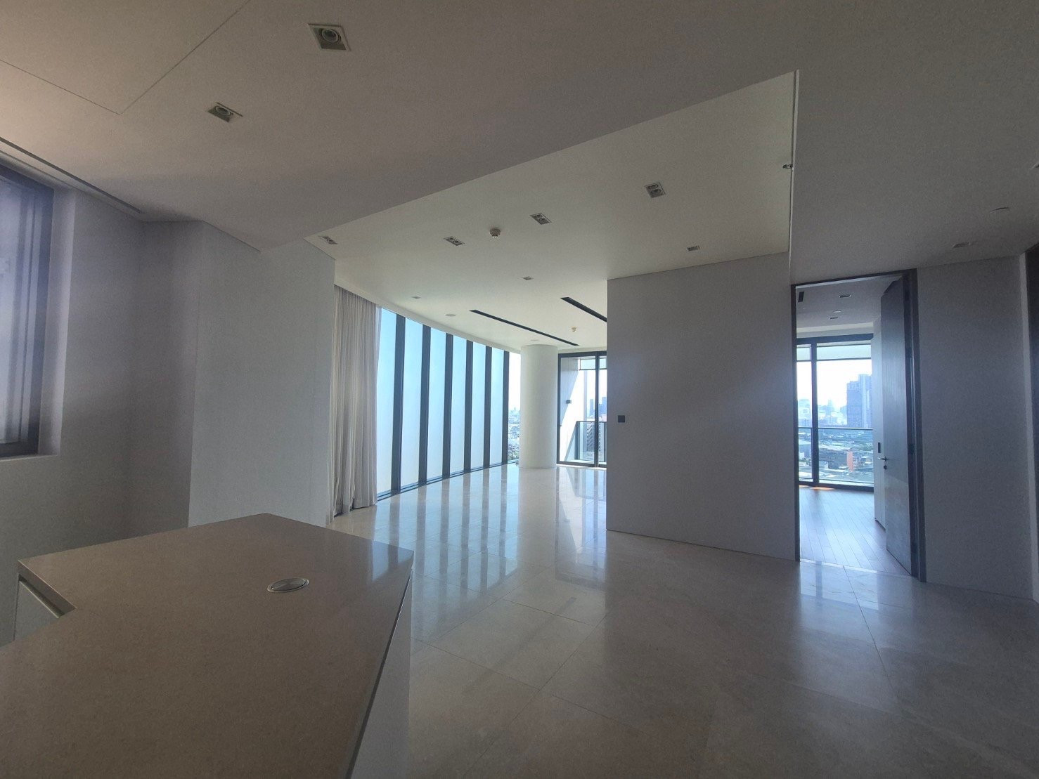 ให้เช่าคอนโดหรูริมแม่น้ำเจ้าพระยา Banyan Tree Residences Riverside Bangkok 2 ห้องนอน 160 ตร.ม. วิวแม่น้ำพาโนรามา ใกล้ ICONSIAM