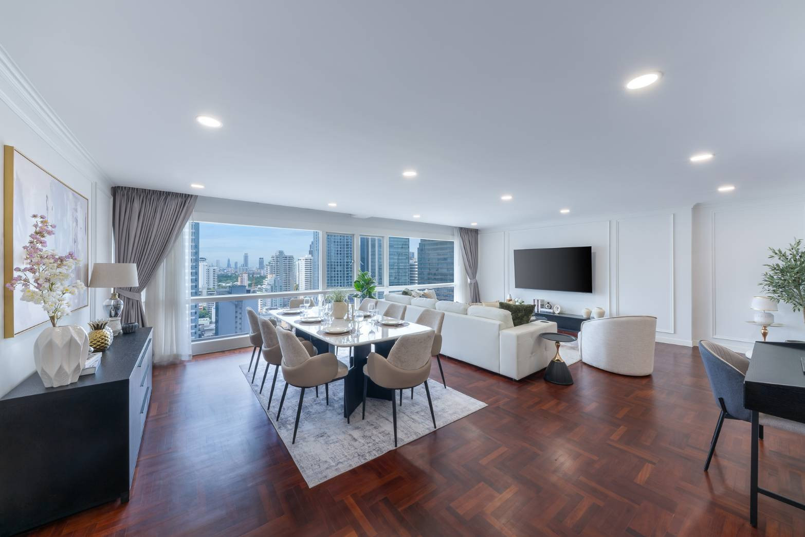 เช่าคอนโด Sukhumvit Suite 200 ตร.ม. 3 ห้องนอน BTS นานา, อโศก