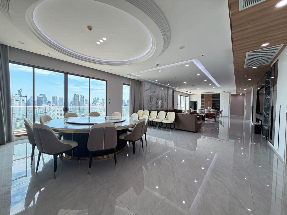 ห้องใหญ่หายาก 4 ห้องนอน เหมาะที่จะพักอาศัย และ ลงทุน