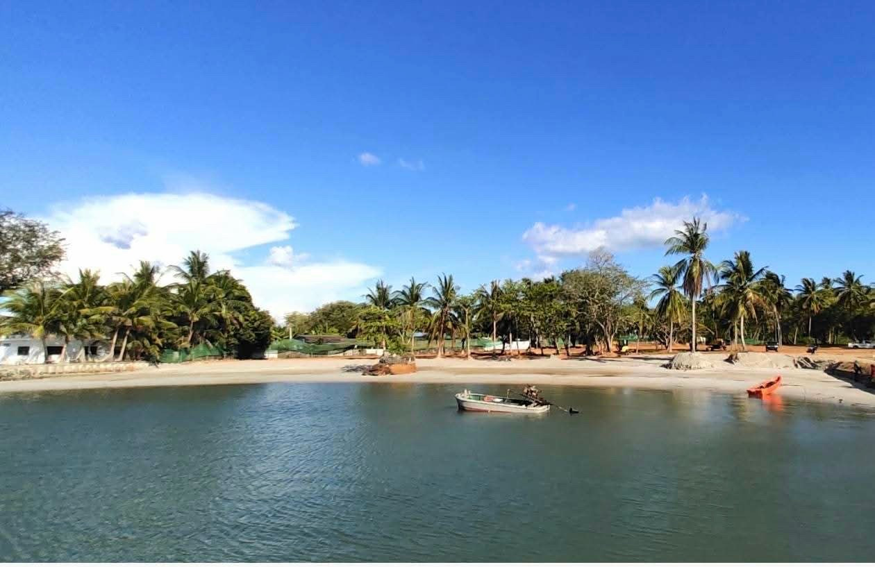 ขายที่ดินติดทะเล จังหวัดตราด กว่า 12 ไร่ ติดทะเล 3 ด้าน พร้อมหาดส่วนตัวและท่าเรือ